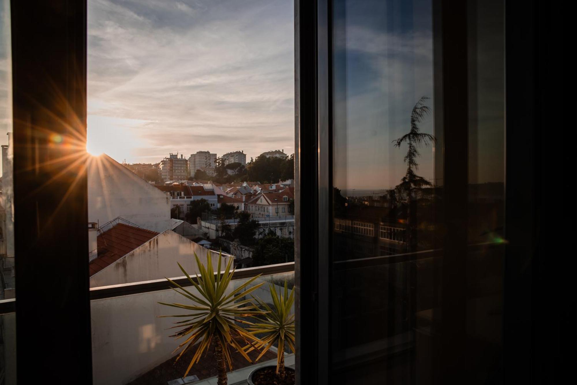 Premium Flat At Ajuda/Belem With Balcony, Parking! Apartment Lisbon Exterior photo