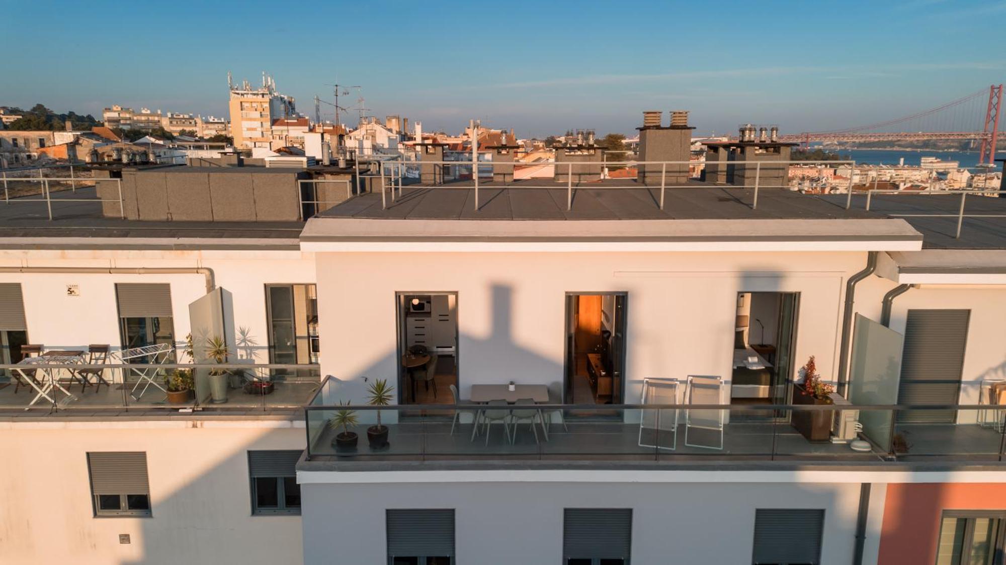 Premium Flat At Ajuda/Belem With Balcony, Parking! Apartment Lisbon Exterior photo